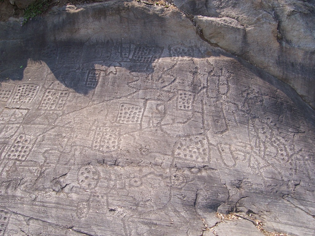 Composizione geometrica chiamata mappa di Bedolina